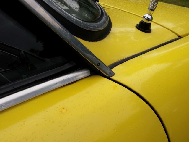 Plastové ukončenie dverovej lišty - Škoda 110 R Coupé